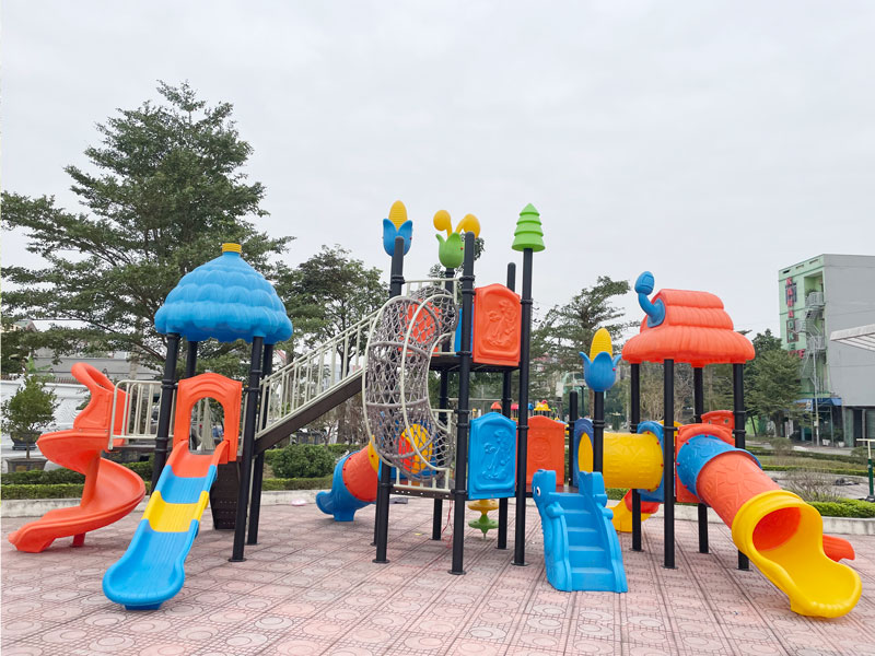 Lựa chọn thiết bị cho khu vui chơi ngoài trời ở đâu uy tín?